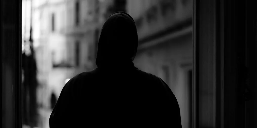 名探偵コナン『黒の組織』完全ガイド｜ジン・ベルモット・ラム・ピンガまで幹部全員と組織構造を徹底解説【2026年5月最新】