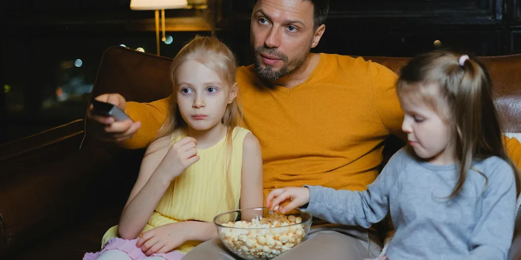 【2026年最新】子供・幼児向け 動画配信サービス おすすめ5社比較｜U-NEXT・Disney+・Hulu・Prime Video・Netflix